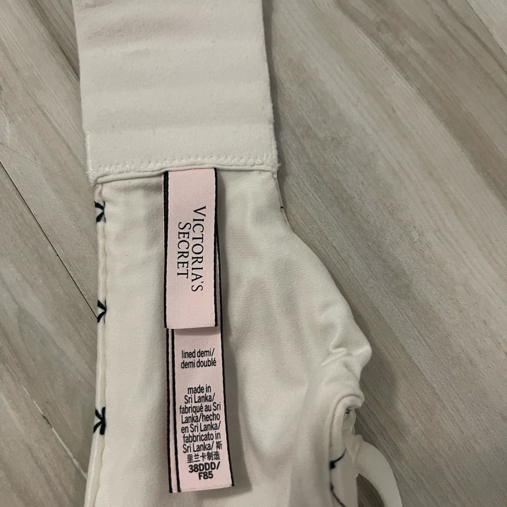 Body by Victoria - Picture 4 of 5